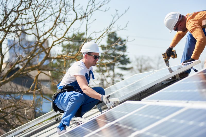 Solar Panel Maintenance & Repair